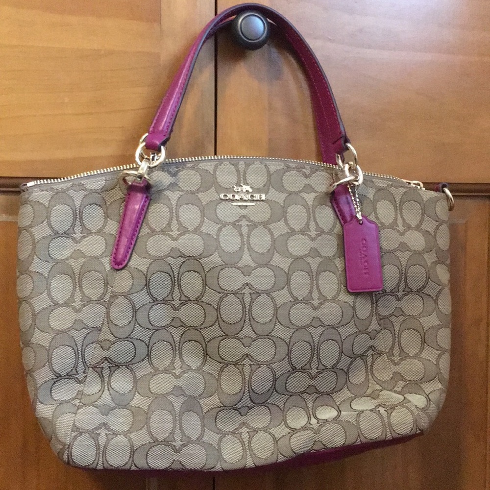 BRAND NEW Coach handbag